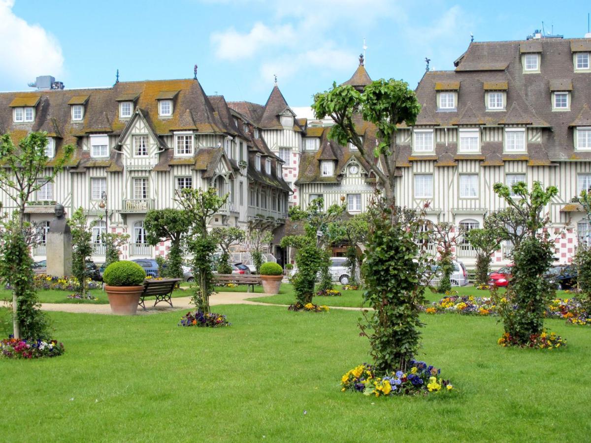 Apartment Les Arts Deauville Extérieur photo